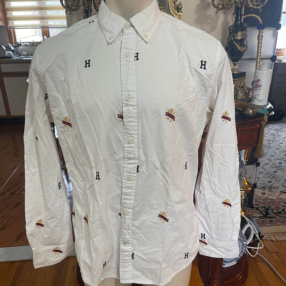 USED GOOD CONDITION Tommy Hilfiger Embroidered All Over SHIRT SIZE L